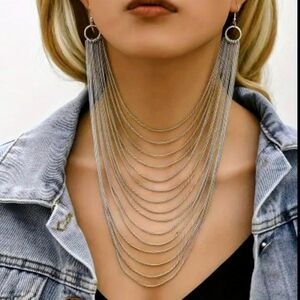 Elegant Silver Chain Necklace